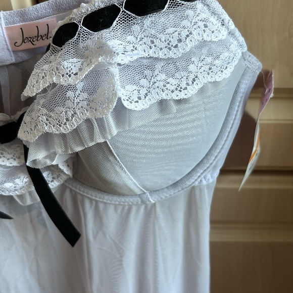 LINGERIE SET NWT Jezebel Chemise and bikini - Picture 4 of 16
